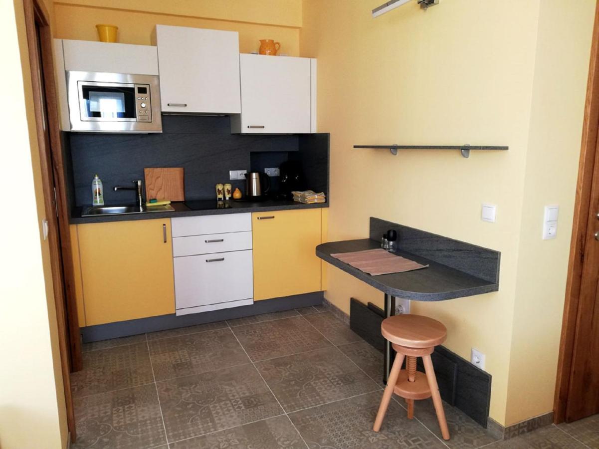 Haus Monti Hotel Maria Lanzendorf Ngoại thất bức ảnh