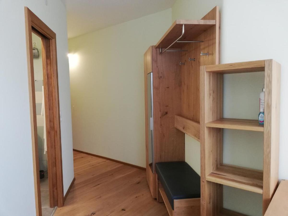 Haus Monti Hotel Maria Lanzendorf Ngoại thất bức ảnh